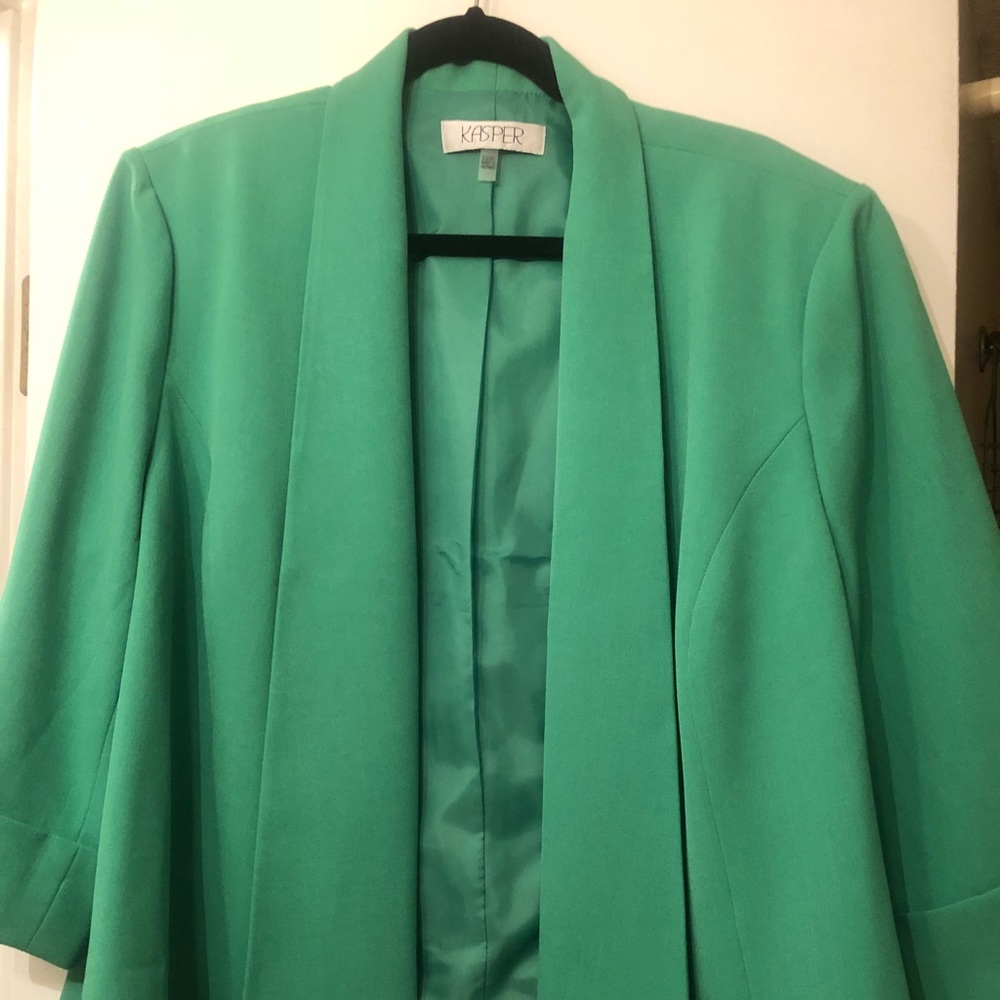 Kasper open front green blazer